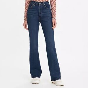 Levi’s Ribcage Bootcut Jean 26